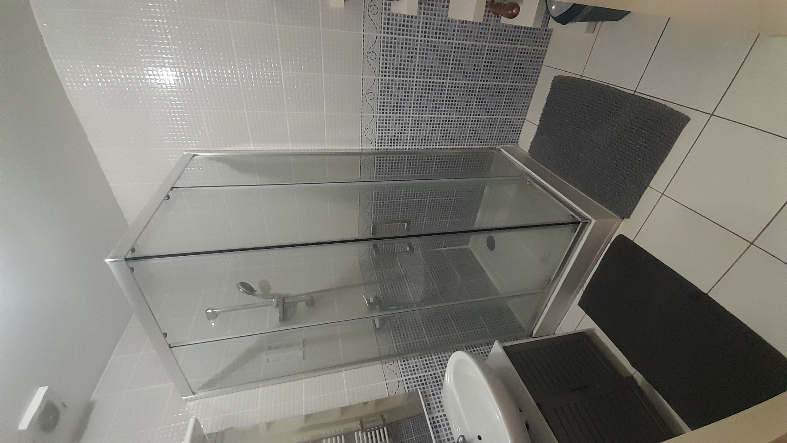 Salle de bain n°1